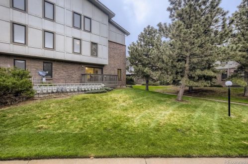 6405 Dayton St, Englewood CO  80111-5516 exterior