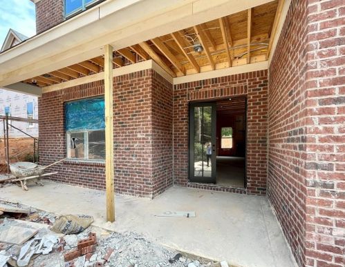 391 Thunder Rd, Buford, GA 30518-2578