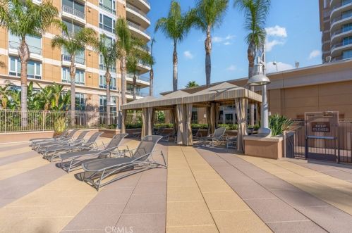 5082 Scholarship, Irvine CA  92612-5695 exterior