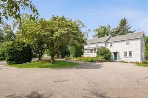 1 Christian Hill Rd, Westerly, RI 02891-1120