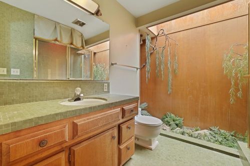 1817 Devonshire Ave, Modesto, CA 95355-4445