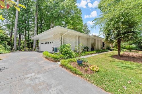 2953 Braithwood Ct, Atlanta, GA 30345-1402