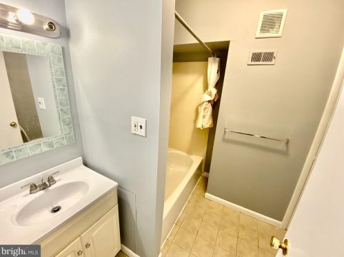 4116 Baltimore Ave, Philadelphia PA 19143-2613 exterior