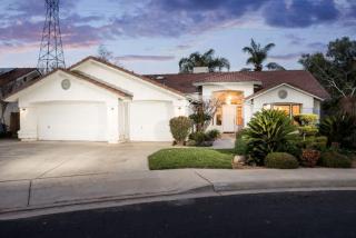 2167 Windsor Ave, Clovis, CA 93611-0695