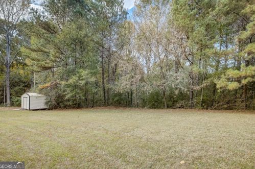 1645 Flat Shoals Rd, Atlanta GA  30349-6151 exterior