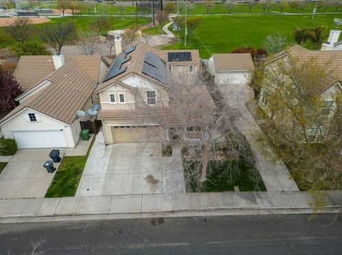 2733 Merchant Ct, Tracy, CA 95377-8501