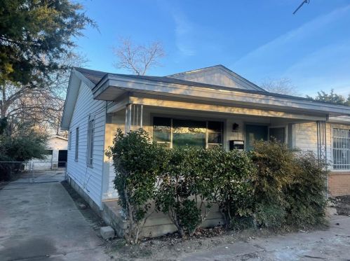 3529 Livingston Ave, Fort Worth TX  76110-4827 exterior