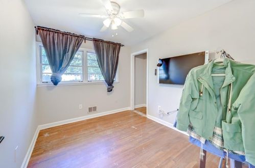 2566 Dewey Ave, Atlanta GA  30344-1048 exterior