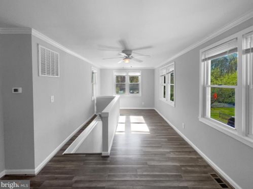 18608 Old Triangle Rd, Triangle VA  22172-1910 exterior
