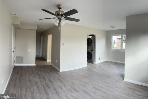 16 Florence Tollgate Pl, Florence NJ  08518-3101 exterior