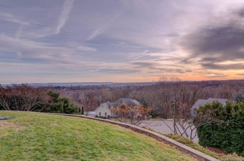 66 Quincy Trl, Kensington, CT 06037-3765