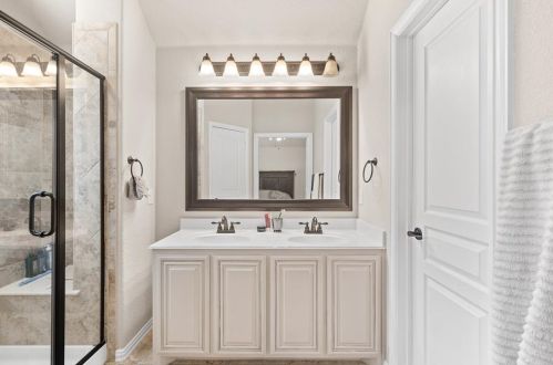 632 Tierra Vista Way, Fort Worth TX  76131 exterior