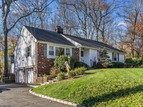 109 Shady Ln, Dover, NJ 07869-4810