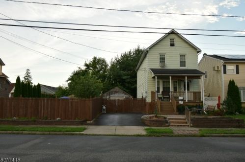 251 7th Ave, Manville, NJ 08835-1215