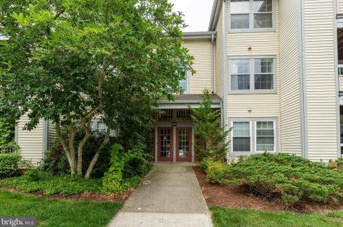 120 Acadia Ct, Princeton, NJ 08540-7073