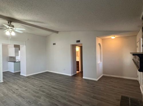 2906 Carnaby Ln, Garland TX  75044-4620 exterior