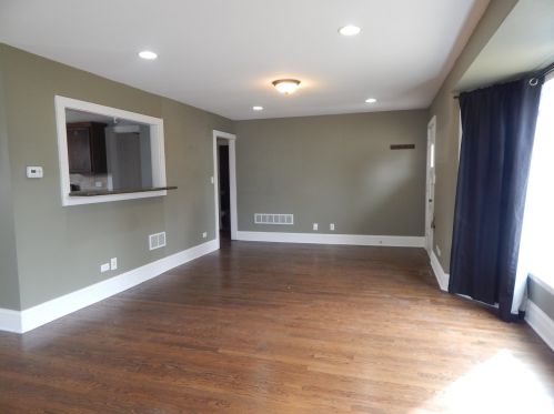 1463 Elizabeth St, Crete, IL 60417-2903