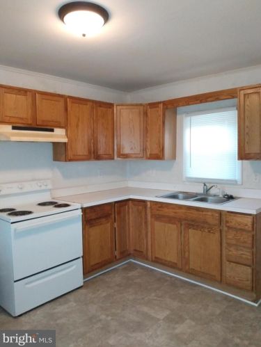 448 Poor Jack Rd, Montross, VA 22520-3414