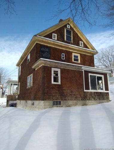 7 Brooks St, Augusta, ME 04330-5708
