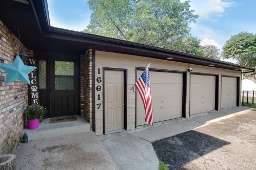 16617 Creekside Cir, Prior Lake, MN 55372-2474