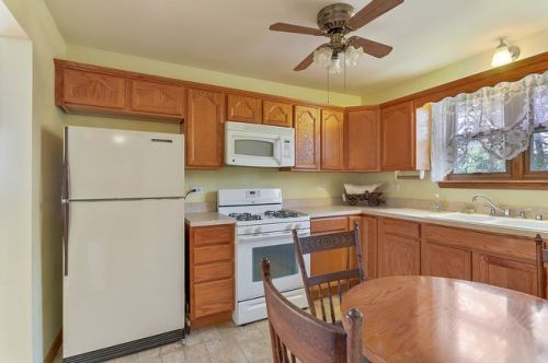 803 Illinois St, Lemont IL  60439-3608 exterior