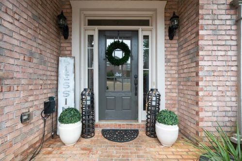 515 Tilbury Dr, Suwanee, GA 30024-6826
