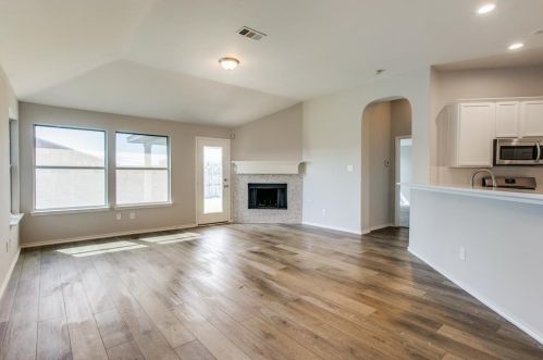 5720 Barrier Reef Dr, Fort Worth TX  76179-7551 exterior