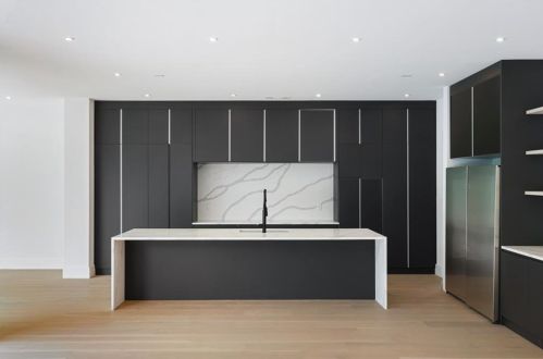 2931 Lookout Pl, Atlanta GA  30305-3217 exterior