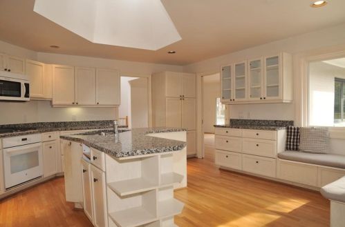 2475 Circlewood Rd, Atlanta GA  30345-1949 exterior