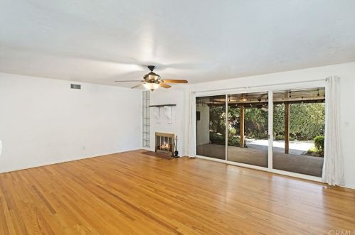 4645 Holyoke Pl, Riverside CA  92507-5850 exterior