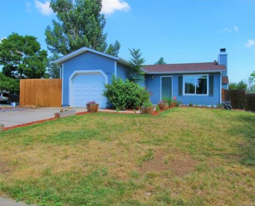 19711 Bails Pl, Denver, CO 80017-4636
