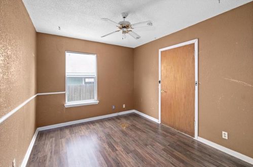 2003 3 St, Austin TX  78702-4519 exterior
