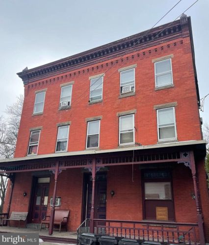 160 Sylvan Ter, Harrisburg, PA 17104-1082