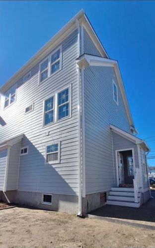 40 Ohio Ave, Norwalk, CT 06851-2728