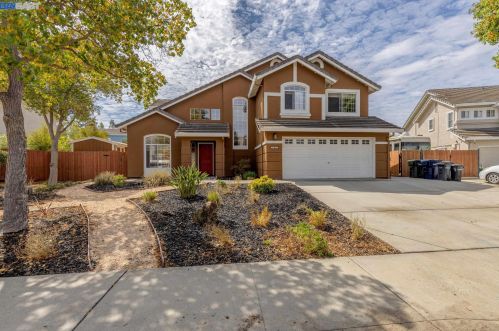 5463 Wildflower Dr, Livermore, CA 94551-6957