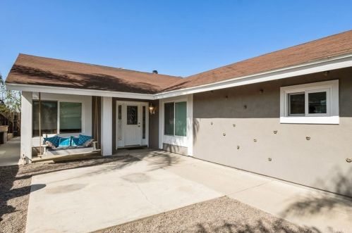 5374 Cresthill Dr, Anaheim, CA 92807-1213