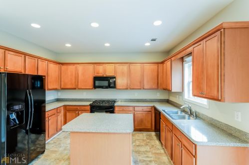 631 Rock Elm Ct, Auburn, GA 30011