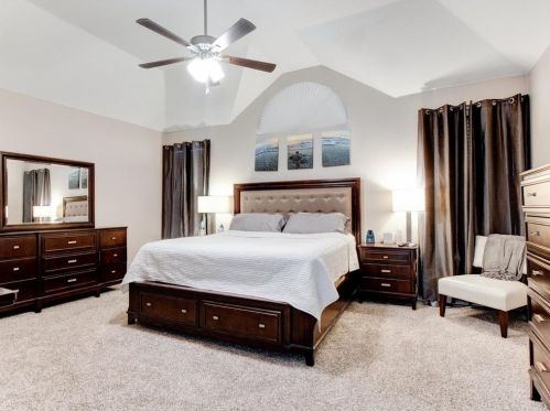 500 Richmond Park Ln, Fort Worth TX  76140-6519 exterior