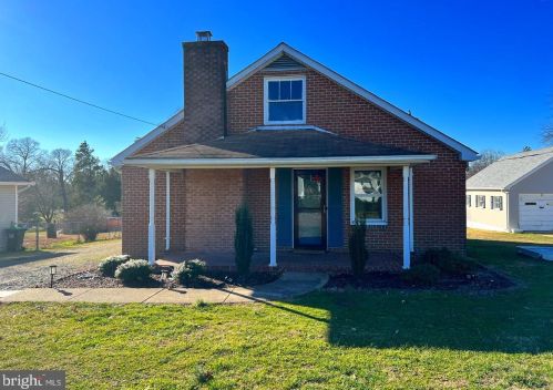 61 Leeland Rd, Fredericksburg, VA 22405-2119