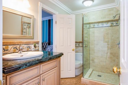 501 West St, Anaheim CA  92801-5951 exterior