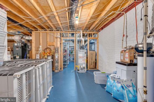 874 Pheasant Hill Rd, Summit Point WV  25446-3634 exterior