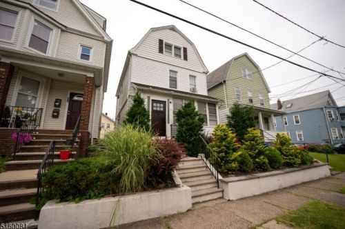 26 Cedar St, Bloomfield, NJ 07003-4920