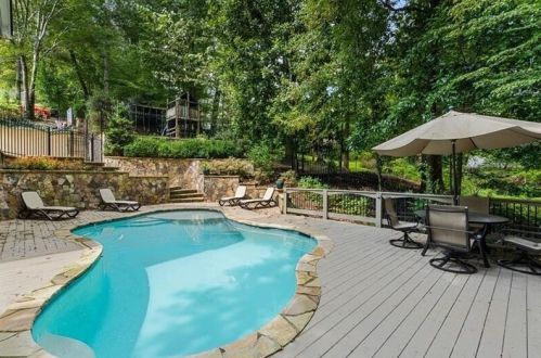 500 Highbrook Dr, Atlanta, GA 30342-2319