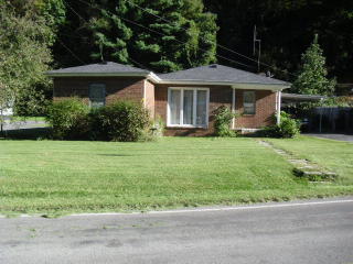 1161 Little Prater Rd, Grundy, VA 24614-9484