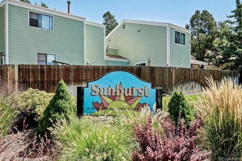 16310 Radcliff Pl, Denver CO  80015-7105 exterior