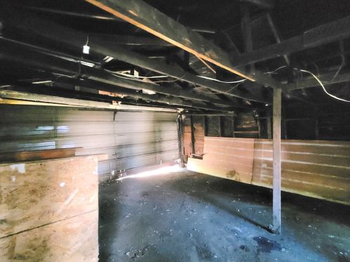 1731 Ellsworth St, Gary IN  46404-2238 exterior