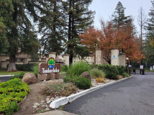 3700 Tully Rd, Modesto CA  95356-1014 exterior