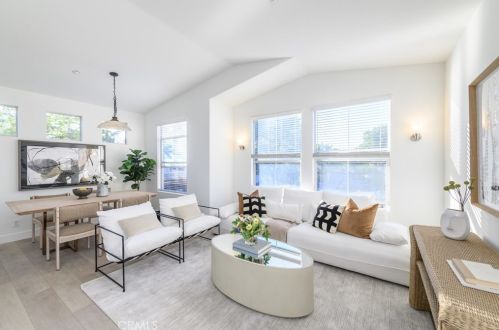1407 Elmhurst, Irvine CA  92618-4023 exterior
