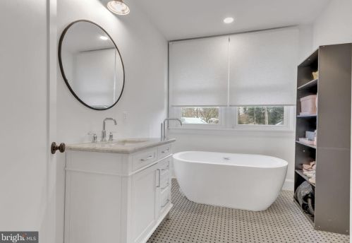 506 High St, Carlisle PA  17013-2811 exterior