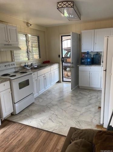 86214 Kawili St, Nanakuli, HI 96792-2938